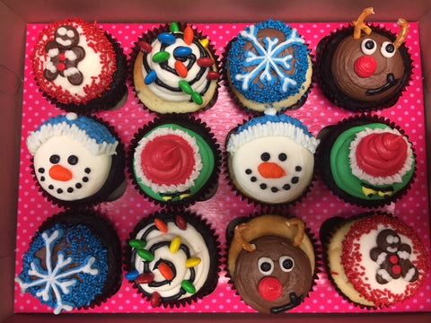 12 Christmas Cupcakes