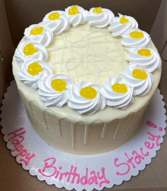 Vanilla Cake with Lemon Buttercream