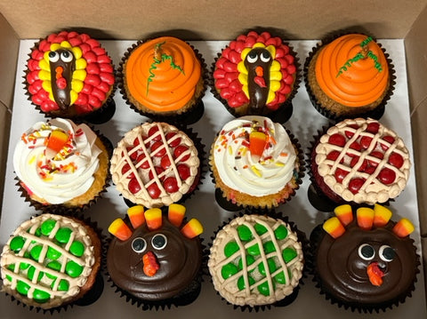 12 Thanksgiving Cupcakes